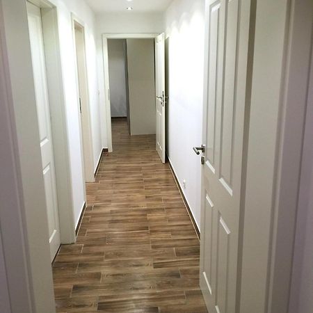 Ferienwohnungen Arp "2D" Mit Terrasse Und Parkplatz Itzehoe Extérieur photo