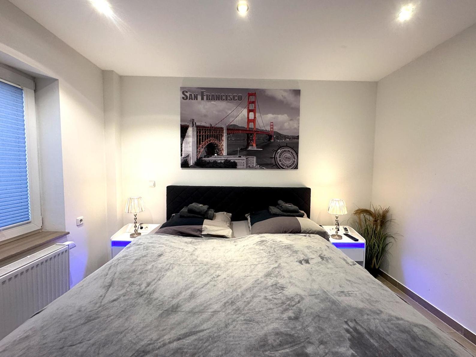 Ferienwohnungen Arp "2D" Mit Terrasse Und Parkplatz Itzehoe Extérieur photo