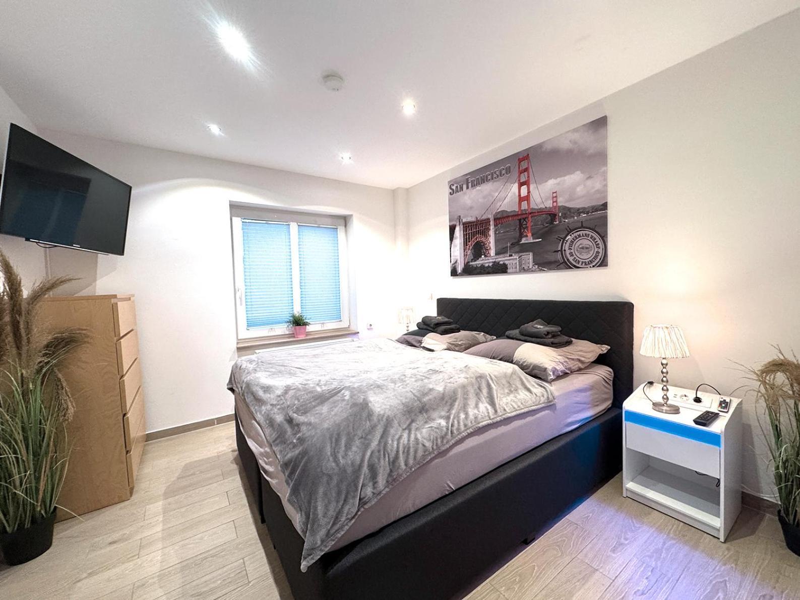 Ferienwohnungen Arp "2D" Mit Terrasse Und Parkplatz Itzehoe Extérieur photo